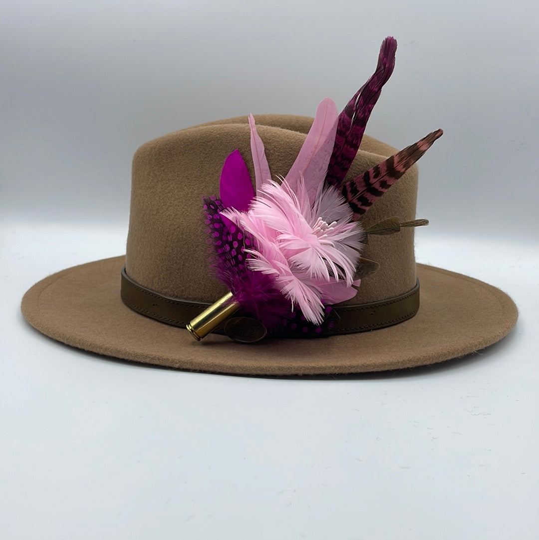 Pink Tones with Cerise Feather Hat Pin (CFP409)