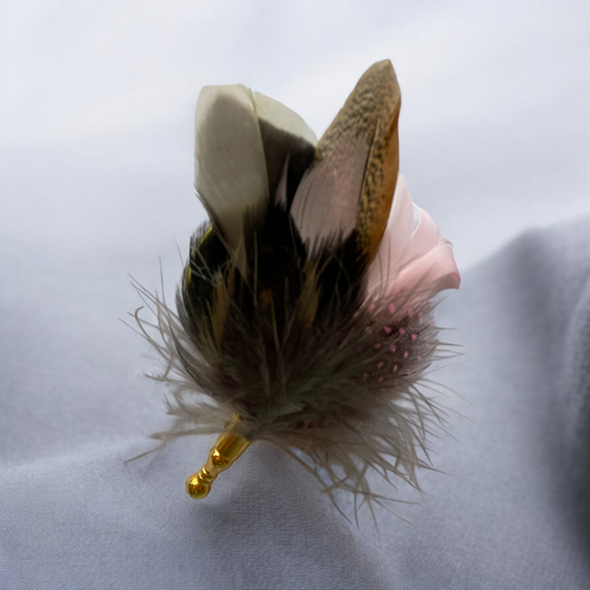 Pale Pink & Natural Feather Lapel Pin (CFLP140)