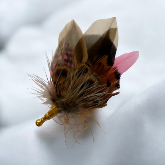 Pink & Natural Feather Lapel Pin (CFLP142)