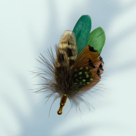 Green & Natural Feather Lapel Pin in a Gold Clasp (CFLP086)