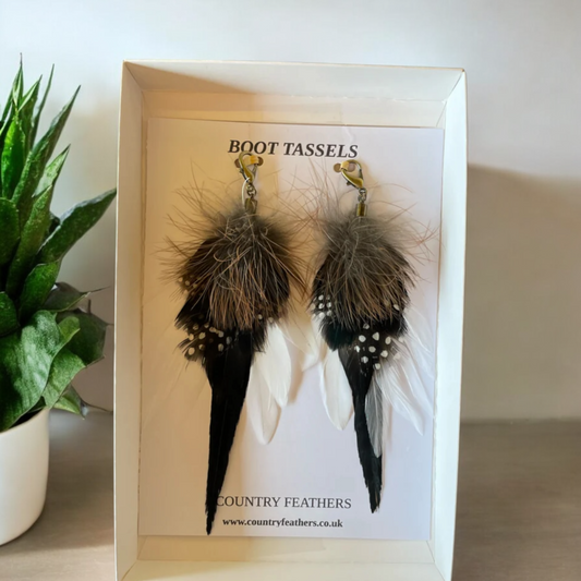 Black & White Feather Boot Tassels (CFB4113)