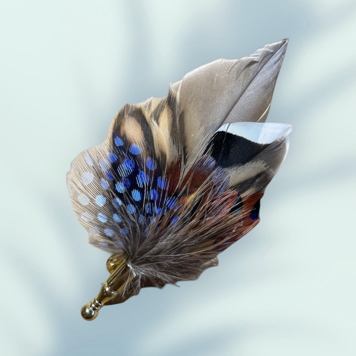 Blue & Natural Feather Lapel Pin in a Gold Clasp (CFLP055)