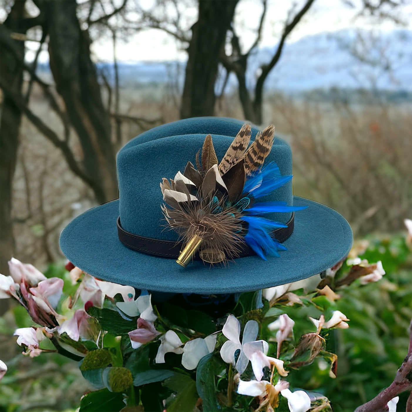 Bright Blue & Natural Feather Hat Pin (CFP275)