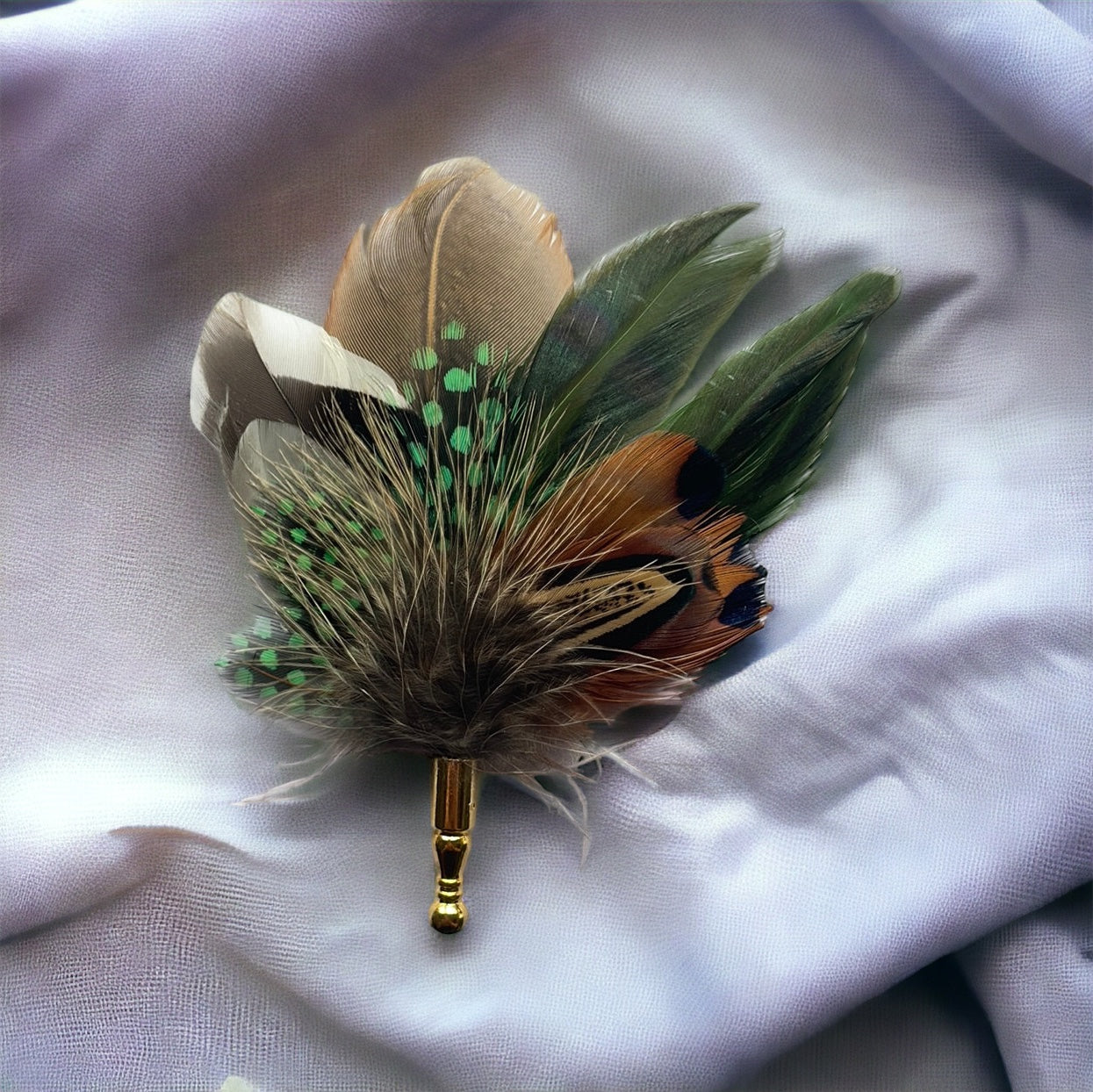 Emerald Green & Natural Feather Lapel Pin (CFLP128)